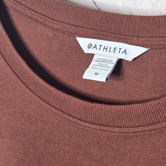 Athleta Harlow Hybird Tee - Picture 2 of 4